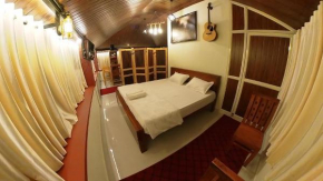 Makam Holiday Home